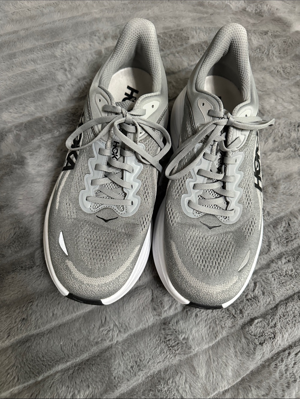 Hoka Men's Light Gray Athletic Running Shoes